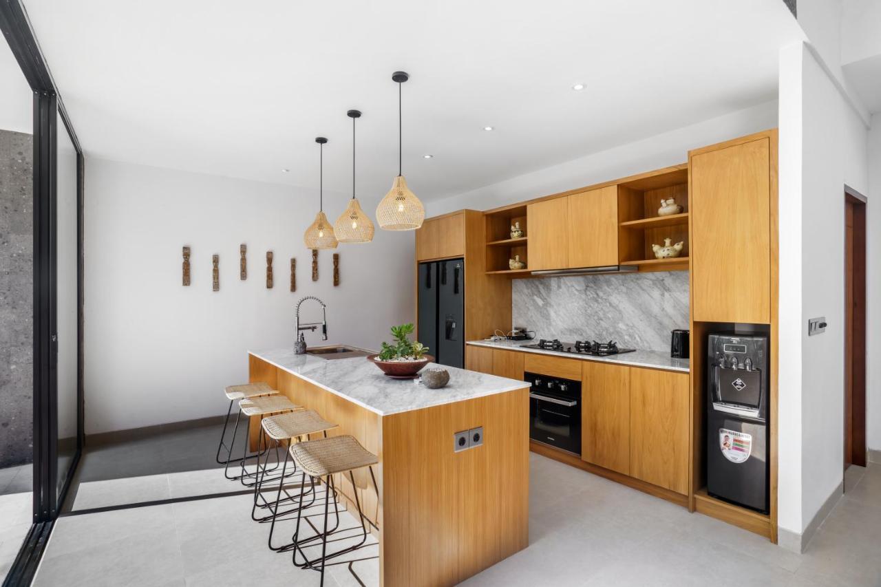 Santa Monica Villa *